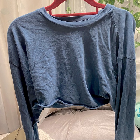 TNA Loose-fitting Cropped top - Picture 2 of 2